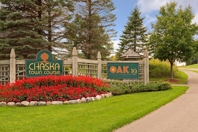 1072 Symphony Lane, Chaska, MN 55318