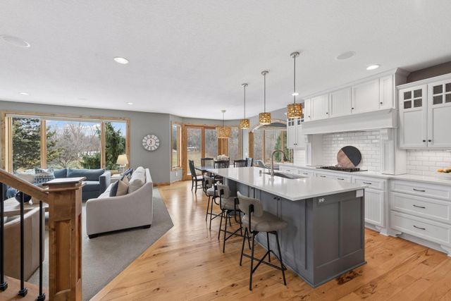 1072 Symphony Lane, Chaska, MN 55318