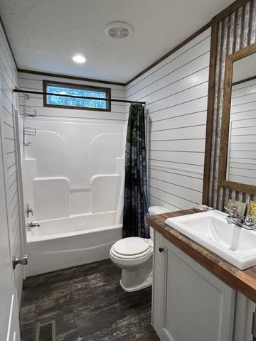 21119 N Hwy 5, Mountain View, AR 72560