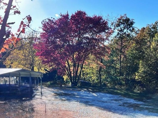 21119 N Hwy 5, Mountain View, AR 72560