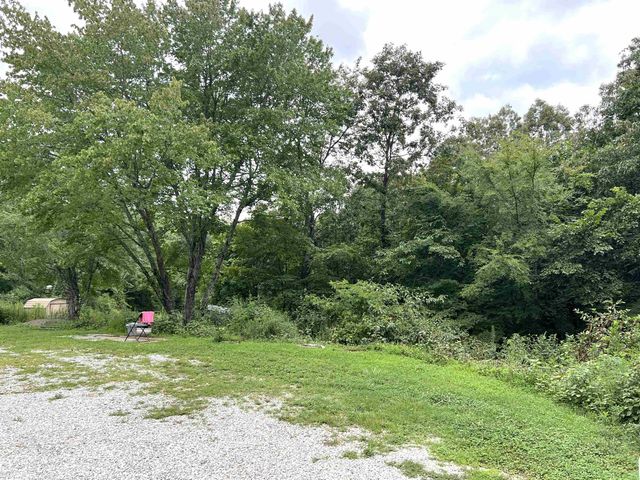 21119 N Hwy 5, Mountain View, AR 72560