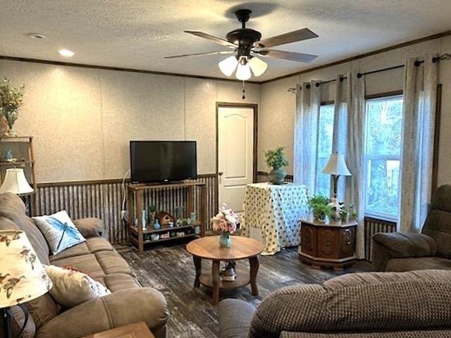 21119 N Hwy 5, Mountain View, AR 72560