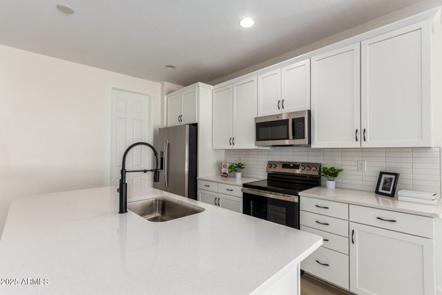 18450 E CAMILA Drive, Gold Canyon, AZ 85118