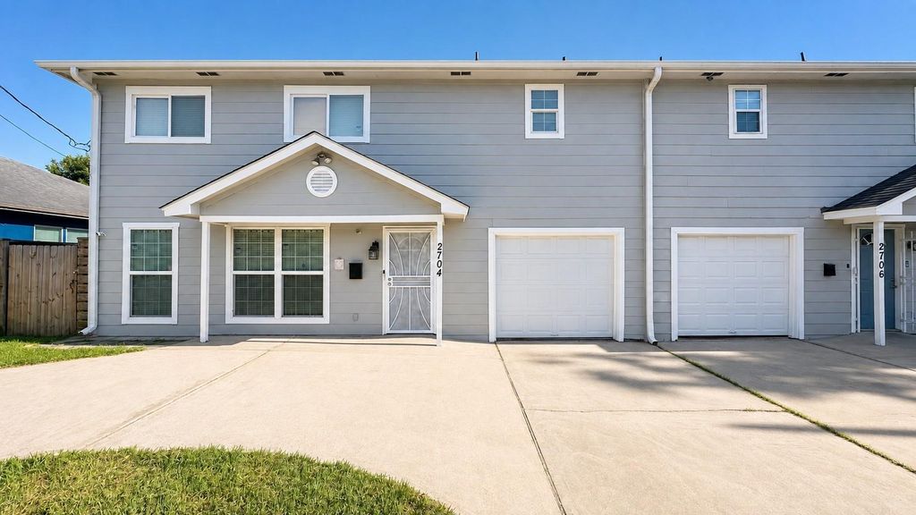 2704 Quitman Street, Houston, TX 77026