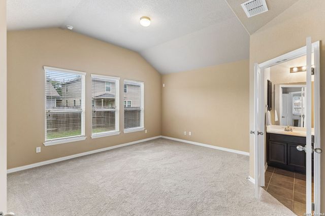 7903 Headwaters Trl, San Antonio, TX 78254