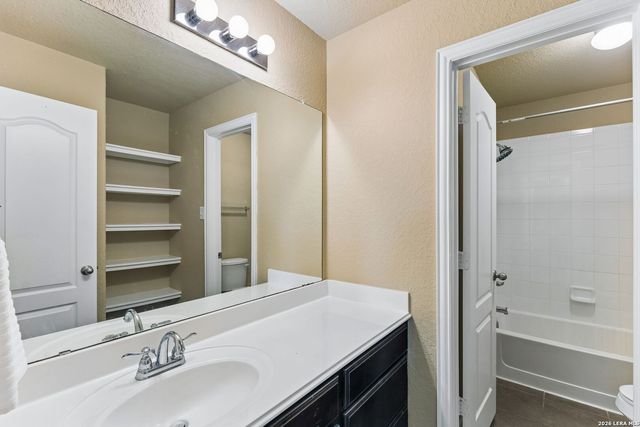 7903 Headwaters Trl, San Antonio, TX 78254