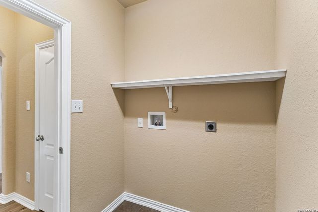7903 Headwaters Trl, San Antonio, TX 78254