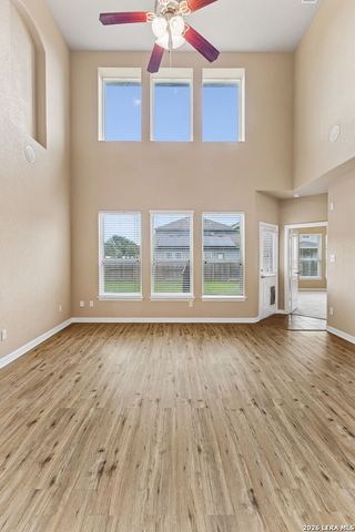 7903 Headwaters Trl, San Antonio, TX 78254