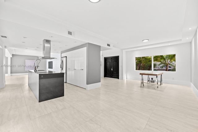 1830 Chucunantah Road, Miami, FL 33133