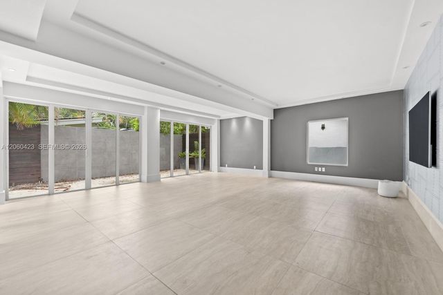 1830 Chucunantah Road, Miami, FL 33133