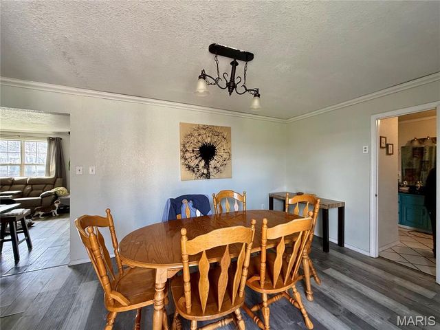 206 S Lyons Avenue, Naylor, MO 63953