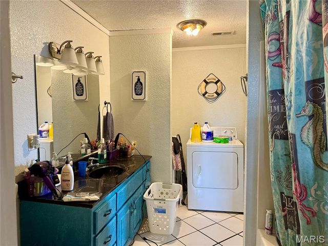 206 S Lyons Avenue, Naylor, MO 63953