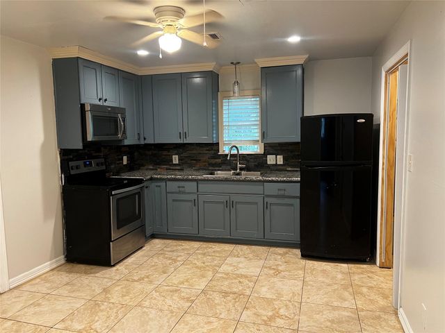 5924 Morningdale Street, Houston, TX 77396