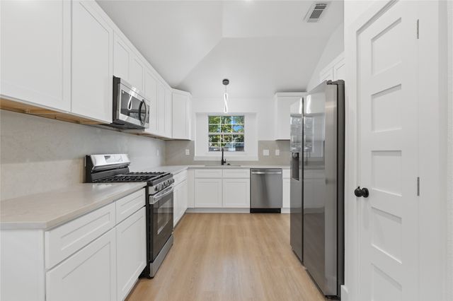 7034 Lo Chalmers Lane, Garland, TX 75043