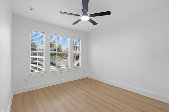 7034 Lo Chalmers Lane, Garland, TX 75043