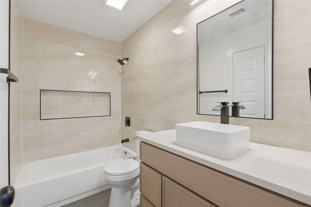 7034 Lo Chalmers Lane, Garland, TX 75043