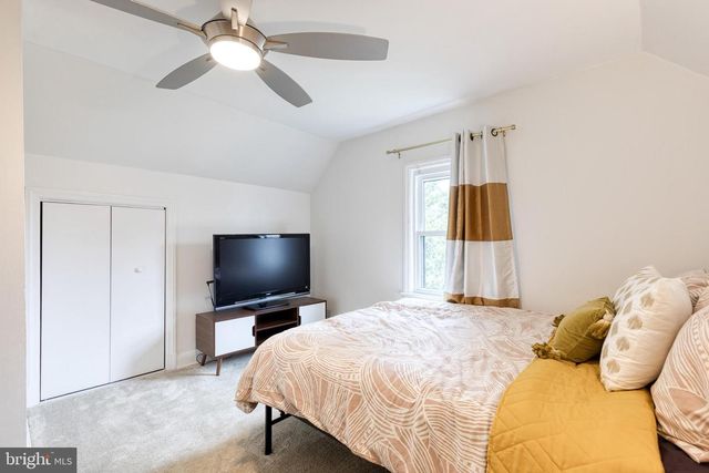 2 MANSION RD, Linthicum Heights, MD 21090