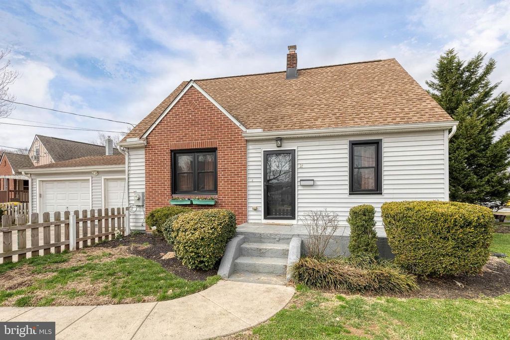 2 MANSION RD, Linthicum Heights, MD 21090