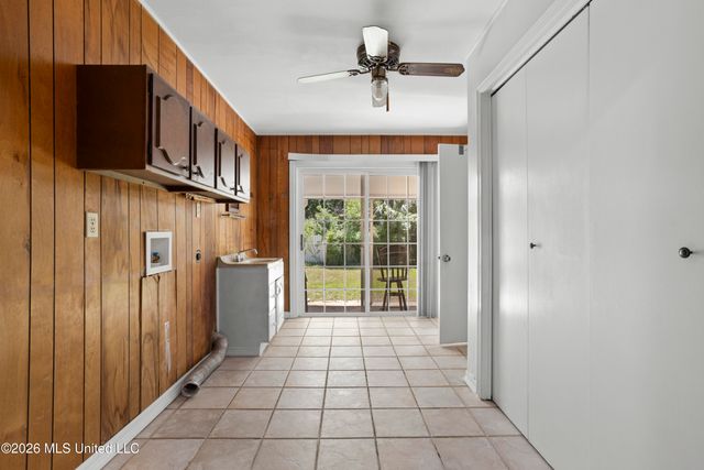 1633 Vine Street, Biloxi, MS 39531