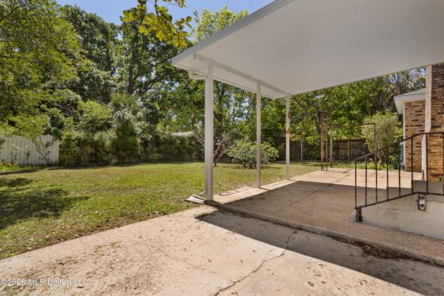1633 Vine Street, Biloxi, MS 39531