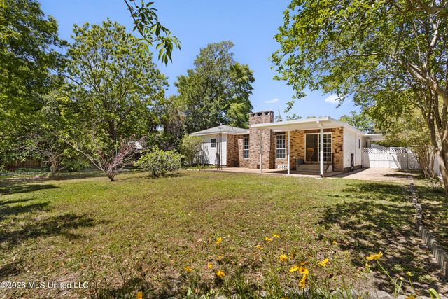 1633 Vine Street, Biloxi, MS 39531