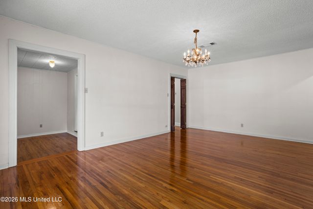 1633 Vine Street, Biloxi, MS 39531