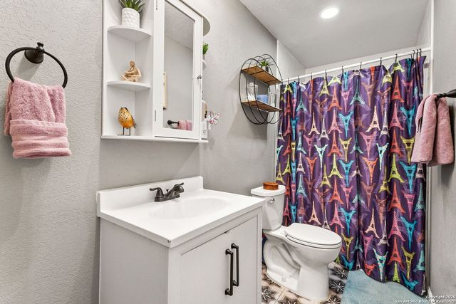 114 Avenue B, Converse, TX 78109