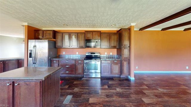 4985 Deer Path RD, Suffolk, VA 23437