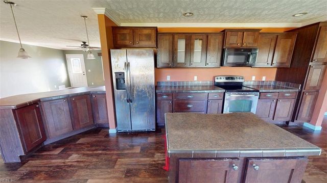 4985 Deer Path RD, Suffolk, VA 23437