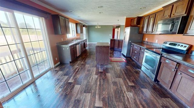 4985 Deer Path RD, Suffolk, VA 23437