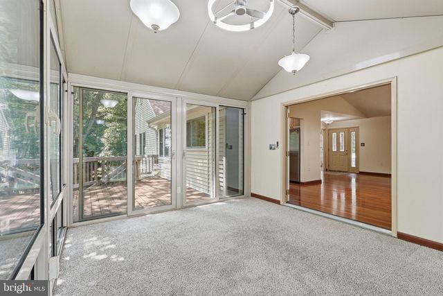 10799 ADARE DR, Fairfax, VA 22032