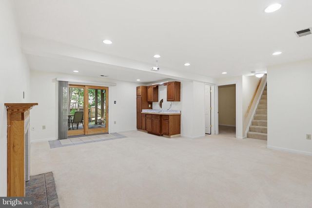10799 ADARE DR, Fairfax, VA 22032