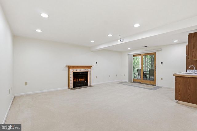 10799 ADARE DR, Fairfax, VA 22032