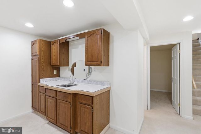 10799 ADARE DR, Fairfax, VA 22032