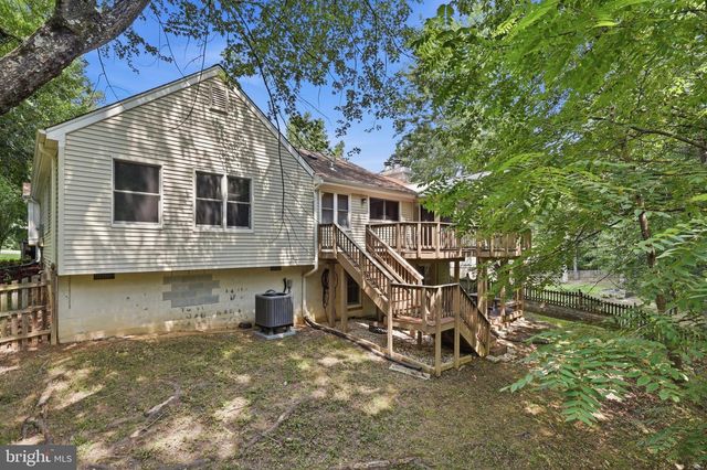 10799 ADARE DR, Fairfax, VA 22032