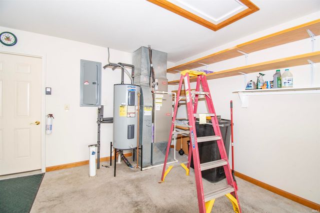 397 Haley Drive, Kendallville, IN 46755