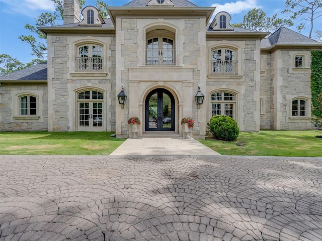 11527 Green Oaks Drive, Houston, TX 77024