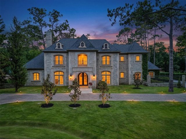 11527 Green Oaks Drive, Houston, TX 77024