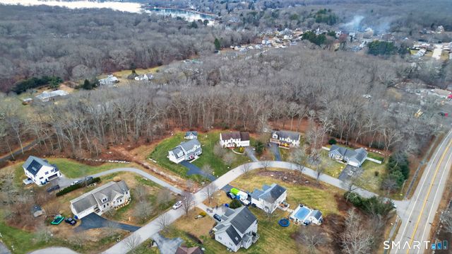 9 Arrowhead Trail, Waterford, CT 06385