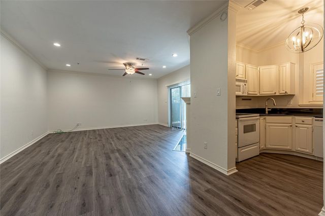 6002 Auburndale Avenue C, University Park, TX 75205