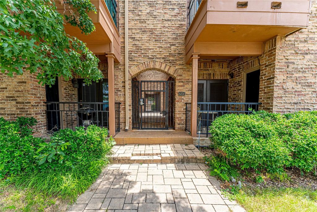 6002 Auburndale Avenue C, University Park, TX 75205