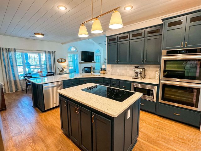 111 Charles Thomas, Searcy, AR 72143