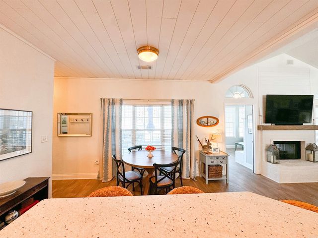 111 Charles Thomas, Searcy, AR 72143