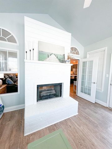 111 Charles Thomas, Searcy, AR 72143