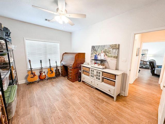 111 Charles Thomas, Searcy, AR 72143