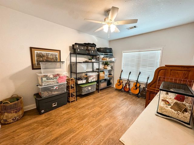 111 Charles Thomas, Searcy, AR 72143