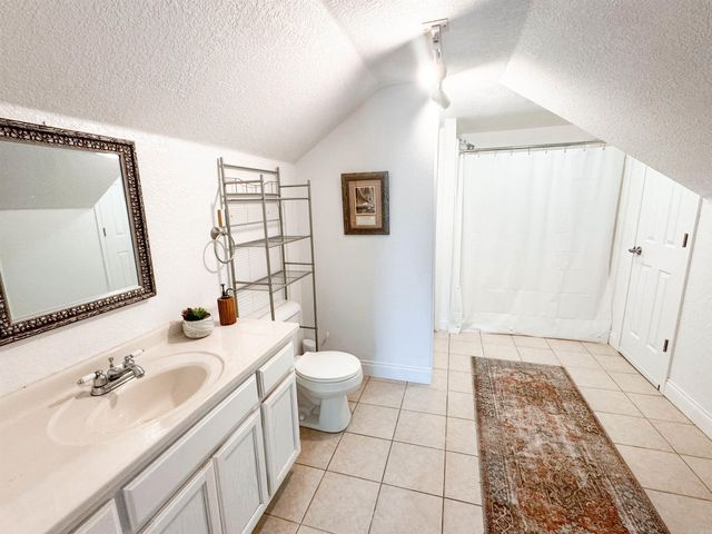 111 Charles Thomas, Searcy, AR 72143