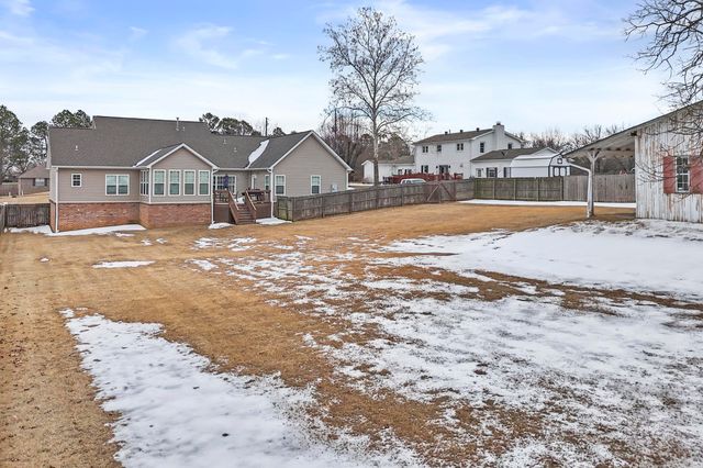 111 Charles Thomas, Searcy, AR 72143