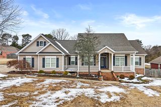 111 Charles Thomas, Searcy, AR 72143