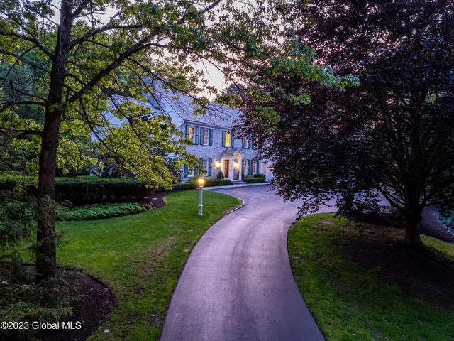 1 W Cobble Hill Road, Colonie, NY 12211